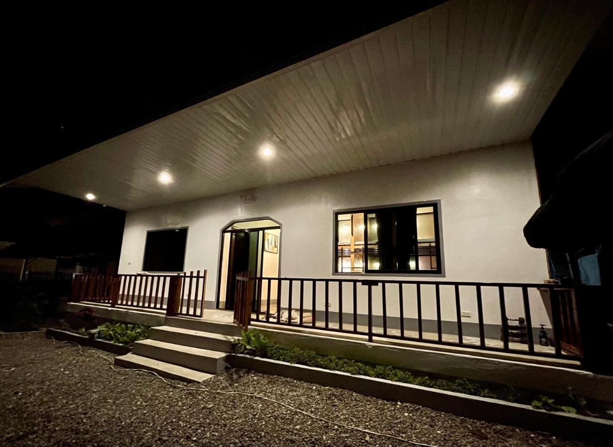 Momo Hostel Моалбоал Екстериор снимка